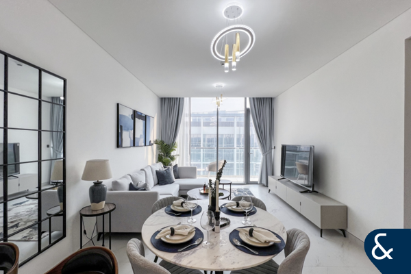 Luxurious | Crystal Lagoon Views | Furnished